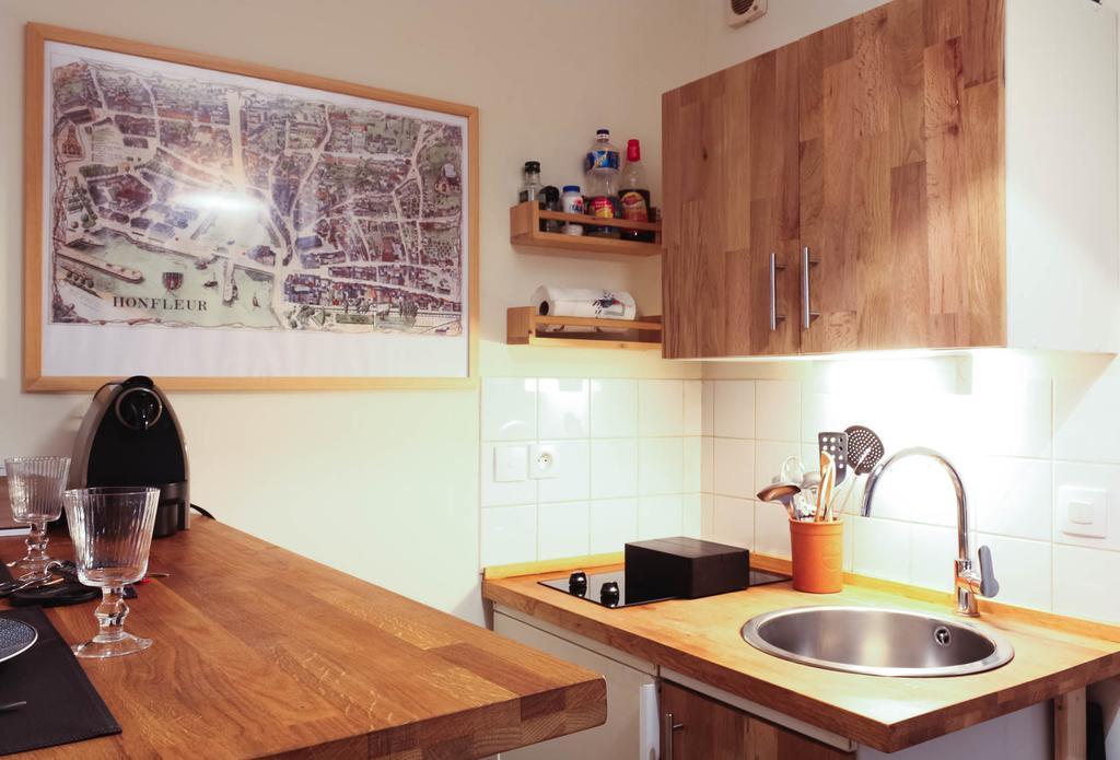 Le Studio Du Gouverneur Honfleur Phòng bức ảnh